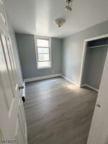102 N 3rd St, Unit 2A in Paterson, NJ - Building Photo