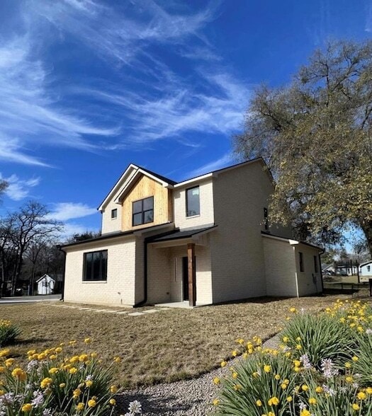 118 Little John St in Gun Barrel City, TX - Building Photo