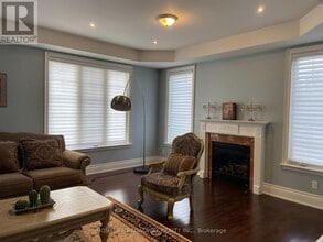 8 Wolford Ct in Georgina, ON - Building Photo - Building Photo