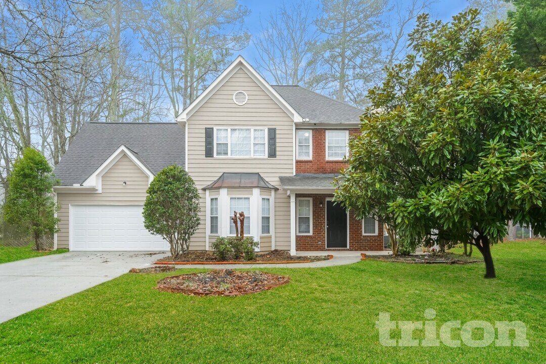 3585 Andrea Lee Ct in Snellville, GA - Foto de edificio