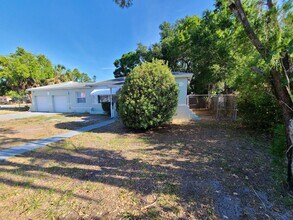 2491 14th Ave S in St. Petersburg, FL - Building Photo - Building Photo
