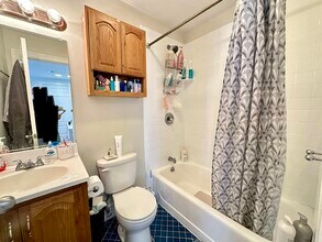 836 Huntington Ave, Unit 1 in Boston, MA - Building Photo - Building Photo