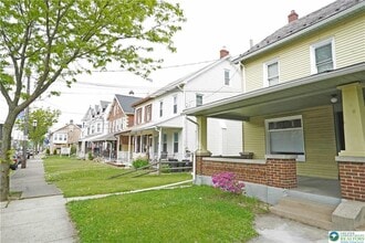 543 Chestnut St in Emmaus, PA - Building Photo - Building Photo