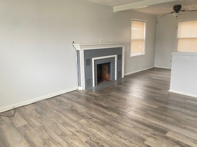 294 Shields Rd, Unit 2