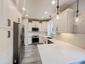 122 Peoria Blvd in Crestview, FL - Building Photo - Building Photo
