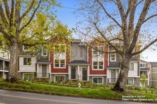 12124 NE 194th Ct in Bothell, WA - Building Photo