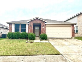 3516 Clydesdale Dr in Denton, TX - Building Photo