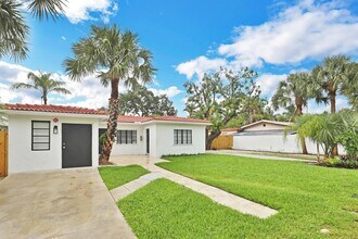 831 SE 14th St in Fort Lauderdale, FL - Building Photo - Building Photo