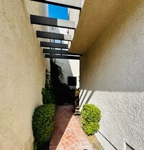 4191 Andros Cir in Huntington Beach, CA - Building Photo - Building Photo