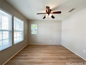 91-2052-2052 Kamakana St in Ewa Beach, HI - Building Photo - Building Photo