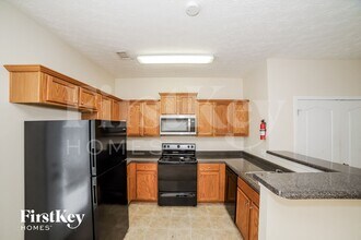 2376 Bigwood Trail in College Park, GA - Foto de edificio - Building Photo