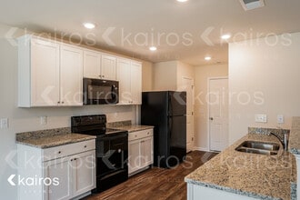 131 W Luminous Way in Hampstead, NC - Building Photo - Building Photo