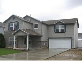 1978 S 650 E in Clearfield, UT - Building Photo