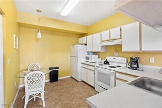 6361 Aragon Way in Ft. Myers, FL - Building Photo - Building Photo