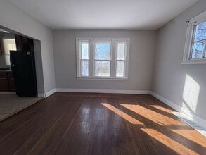 240 Fountain St in New Haven, CT - Foto de edificio - Building Photo