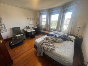 582 Cambridge St, Unit 3 in Boston, MA - Foto de edificio - Building Photo