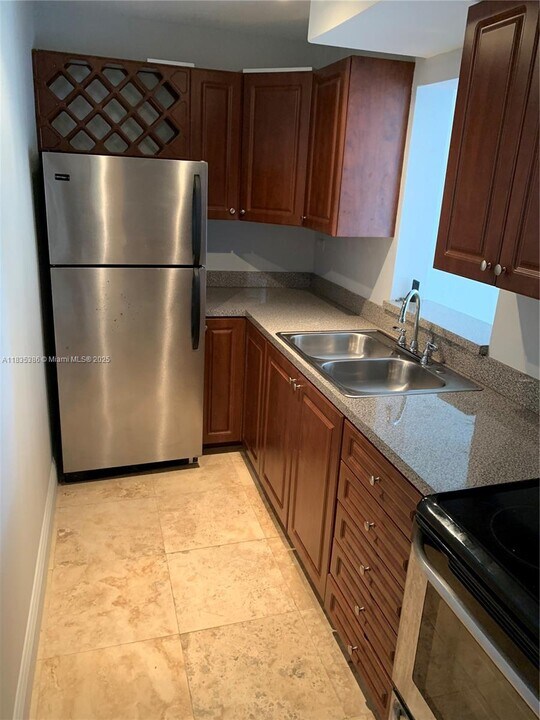 1740 NW North River Dr, Unit 229 in Miami, FL - Building Photo