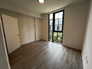 42 NW 33rd St, Unit A1 in Miami, FL - Building Photo - Building Photo