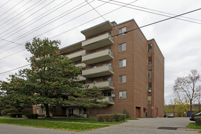 1045 Enola Ave in Mississauga, ON - Building Photo - Primary Photo