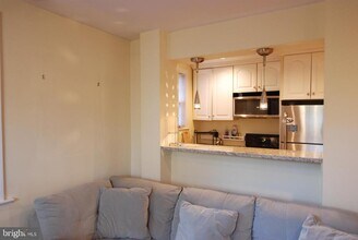 8414 Flower Ave in Takoma Park, MD - Building Photo - Building Photo