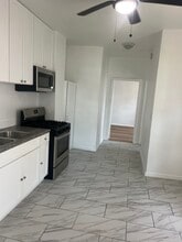 618 W 9th St, Unit 618 in San Bernardino, CA - Building Photo - Building Photo