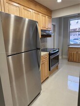 16450 Miami Dr in North Miami Beach, FL - Building Photo - Building Photo