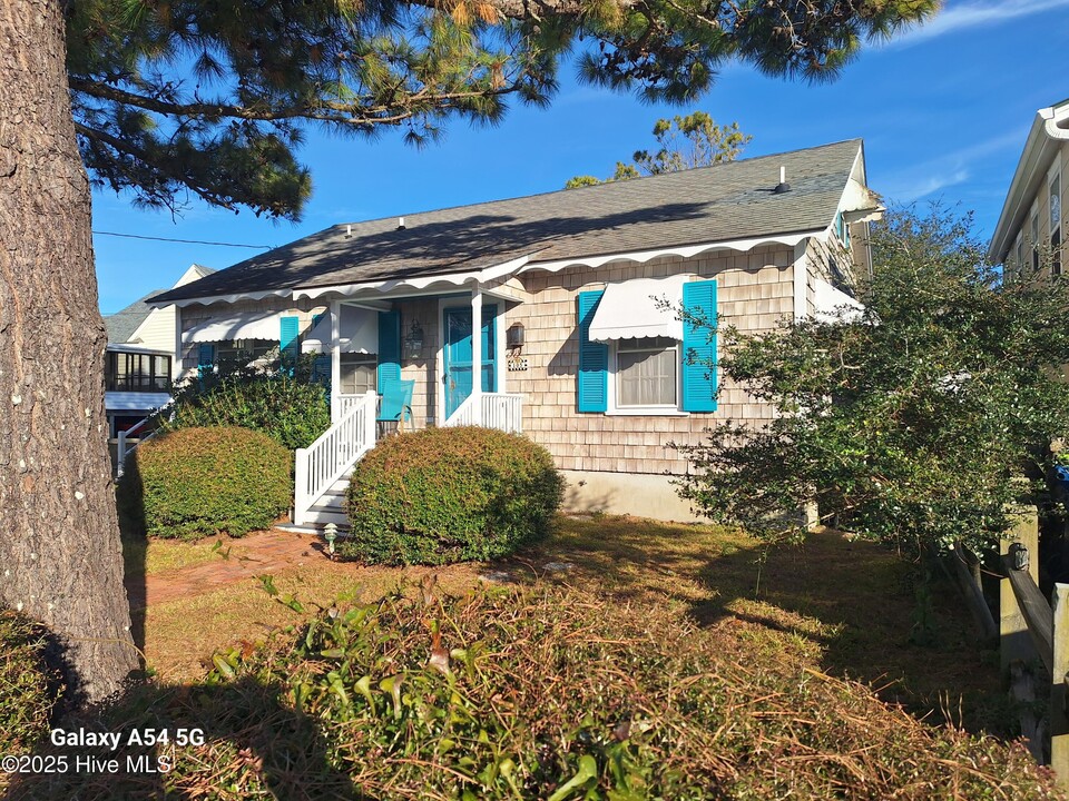 105 S 19th St in Morehead City, NC - Building Photo