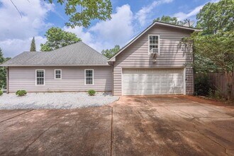 5377 Fawn Ivey Ln in Buford, GA - Building Photo - Building Photo