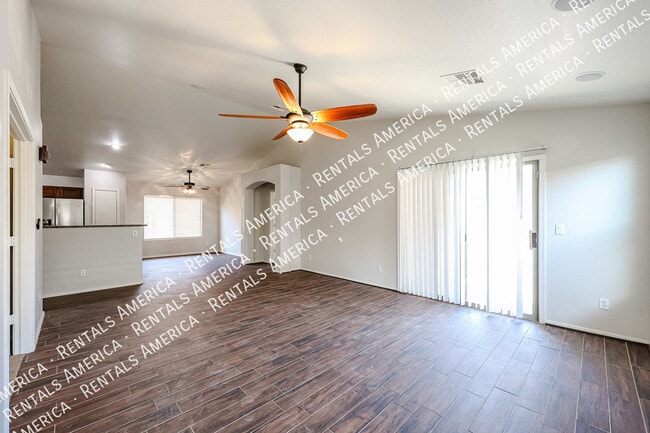 41629 N Ranch Dr in San Tan Valley, AZ - Building Photo - Building Photo