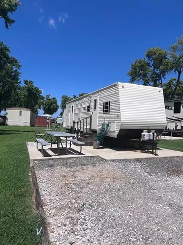 416 Maplewood Dr in Bossier City, LA - Building Photo