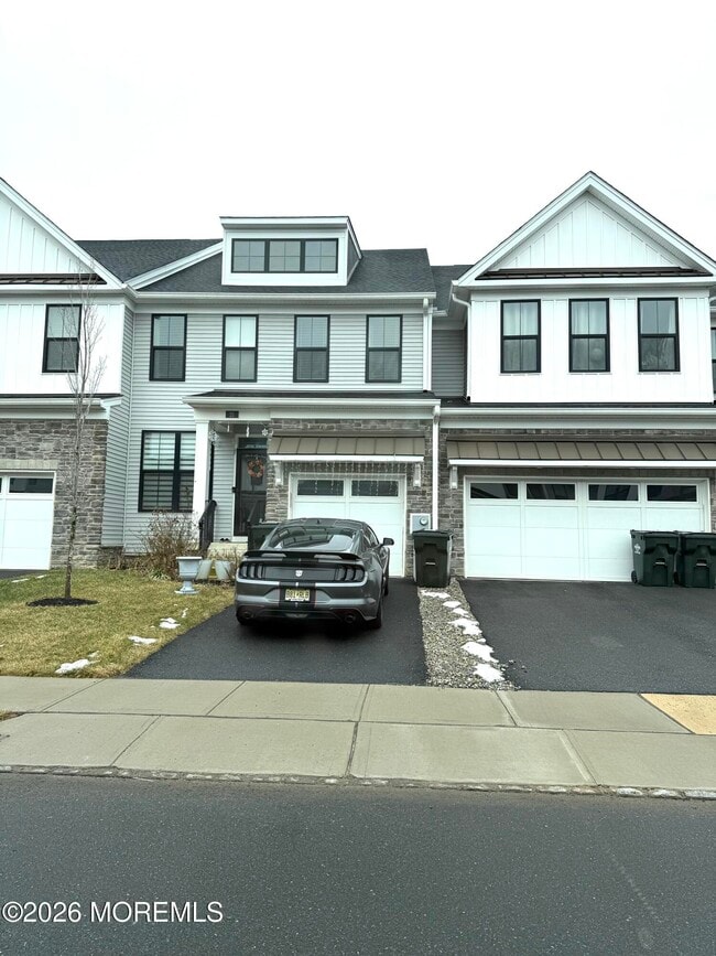 property at 21 Wisteria Ct