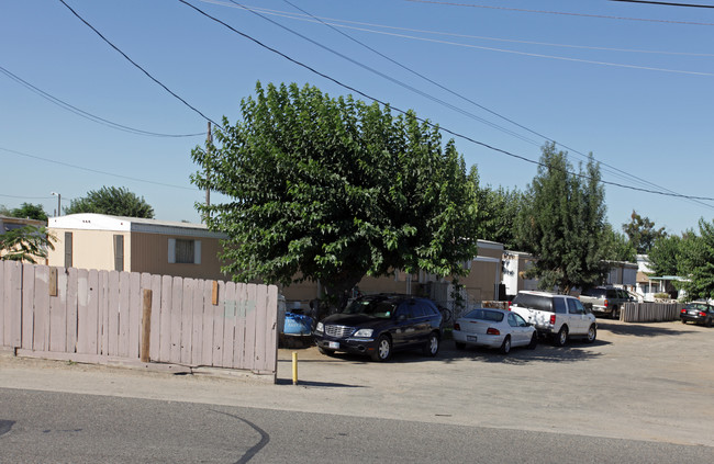 Modesto Mobile Village in Modesto, CA - Building Photo - Building Photo