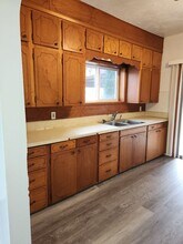 1715 Dogwood St in Sweet Home, OR - Building Photo - Building Photo