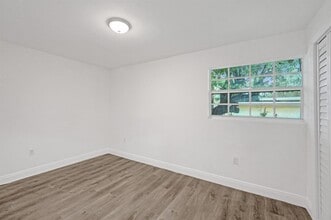 453 NW 82nd Terrace in Miami, FL - Building Photo - Building Photo