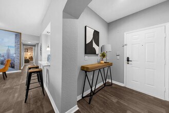 7628 Southern Brook Bend in Tampa, FL - Building Photo - Building Photo