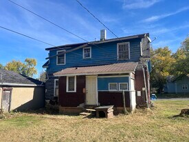 1110 N Bowman Ave in Danville, IL - Building Photo