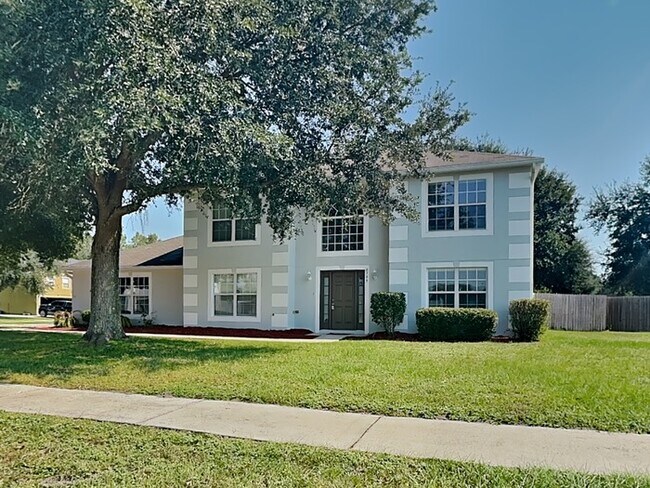 8799 Oxfordshire Ave E in Jacksonville, FL - Foto de edificio - Building Photo