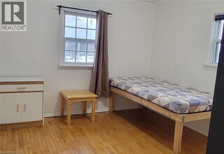 498 Ottawa Street S in Kitchener, ON - Building Photo - Building Photo