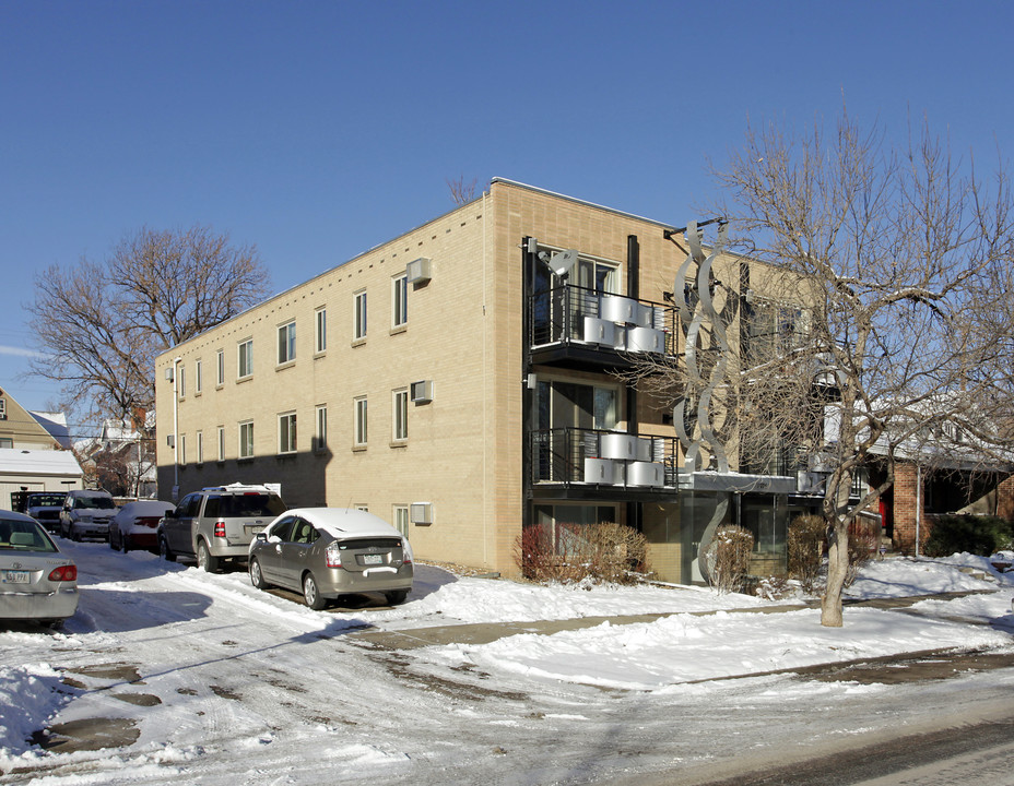 Grant Manor in Denver, CO - Foto de edificio