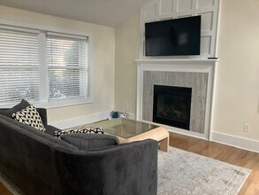 296 Reef Rd in Fairfield, CT - Building Photo - Building Photo