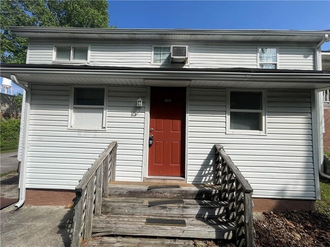 property at 182 Chestnut St