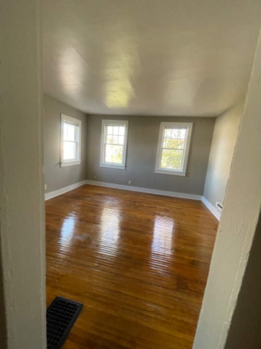 2504 Miner St in Fort Wayne, IN - Building Photo