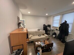 42 Peterborough St, Unit 24 in Boston, MA - Building Photo - Building Photo