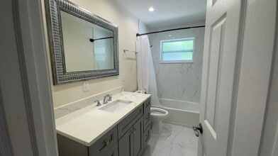 1867 Windsor Dr in North Palm Beach, FL - Building Photo - Building Photo