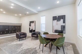 The Anderson in Brentwood, TN - Foto de edificio - Interior Photo