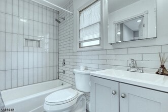 101 Carlton Ave in East Rutherford, NJ - Building Photo - Building Photo