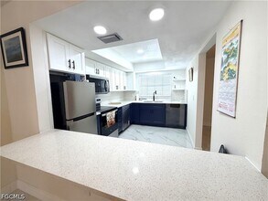 7050 Nantucket Cir, Unit 6 in North Fort Myers, FL - Building Photo - Building Photo