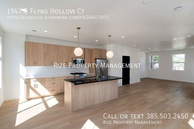 property at 1947 Flyns Hollow Ct