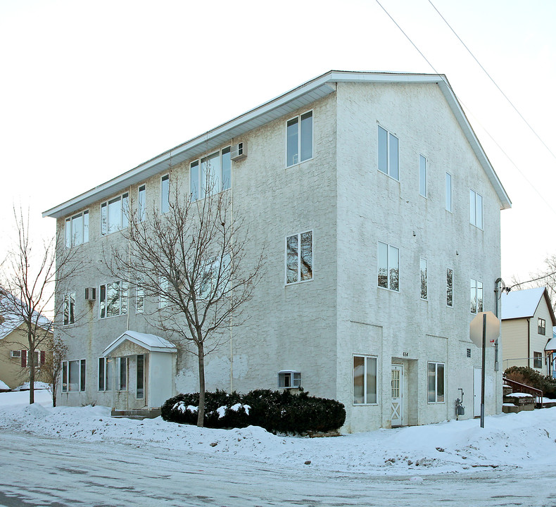 30 Baker St W in St. Paul, MN - Building Photo