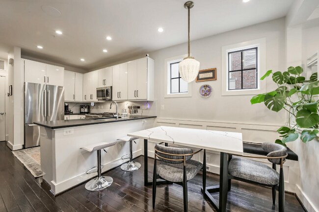 1325 Naylor Ct NW in Washington, DC - Building Photo - Building Photo